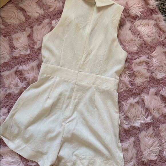 Women's Cream Belted Linen-Blend romper - Picture 4 of 4